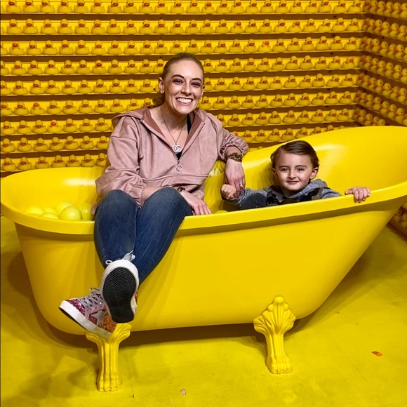 Meet your Posher, Ashley - Picture 7 of 9